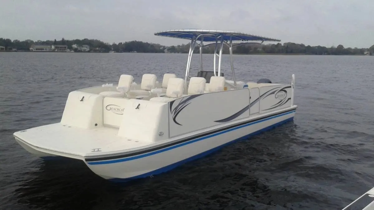 26ft BeachCat catamaran with bow fishing seats